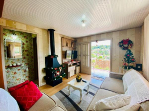 Casa 3 dormitórios próxima ao centro de Gramado